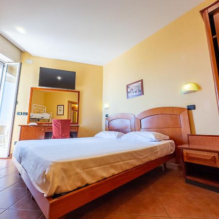 Hotel Audi Frontemare Rimini Eksteriør bilde