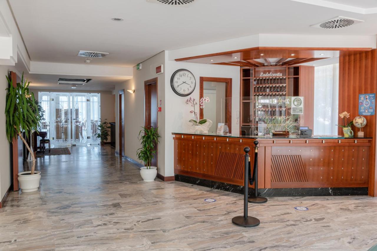 Hotel Audi Frontemare Rimini Eksteriør bilde