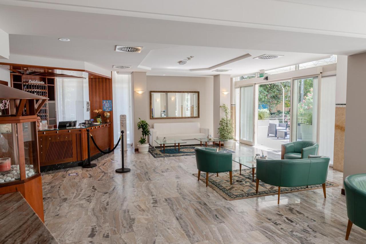 Hotel Audi Frontemare Rimini Eksteriør bilde