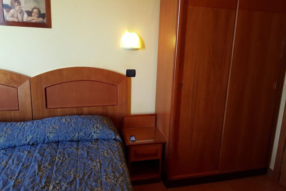 Hotel Audi Frontemare Rimini Eksteriør bilde