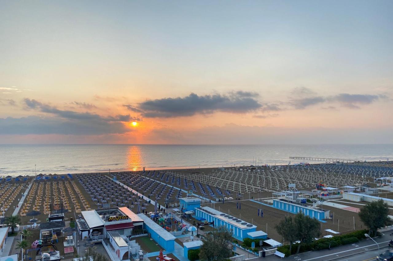 Hotel Audi Frontemare Rimini Eksteriør bilde
